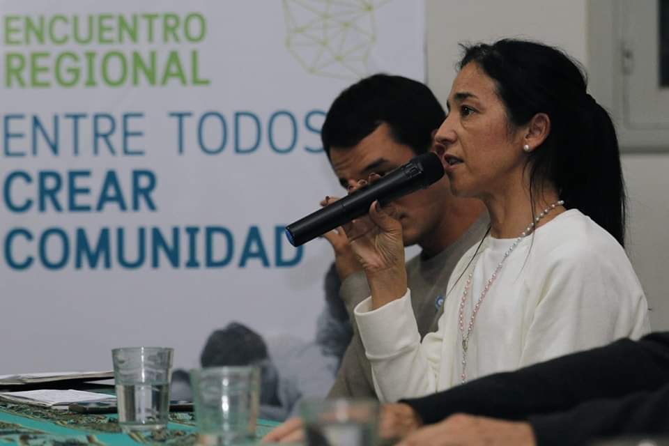 ANDREA CÁCERES EN ENCUENTRO REGIONAL