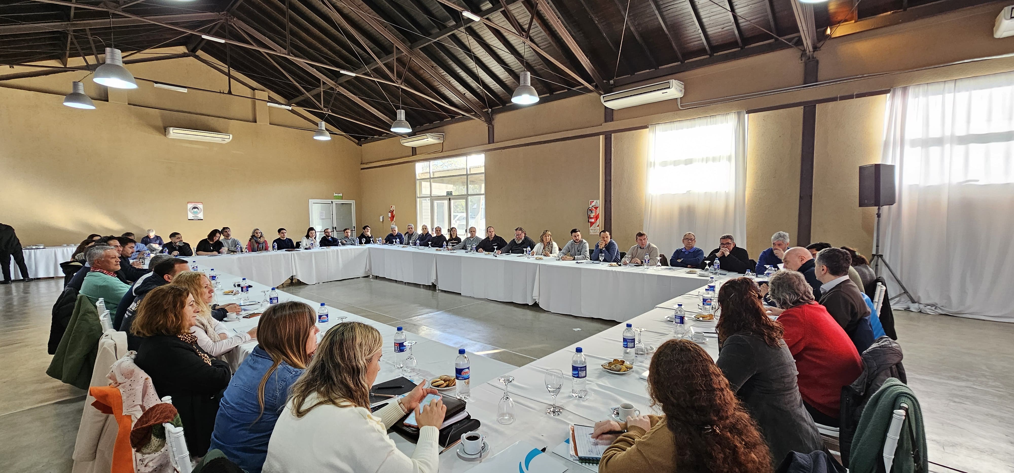 Puerto Quequén: encuentro de diálogo sobre Formación Profesional con los sectores privado y sindical