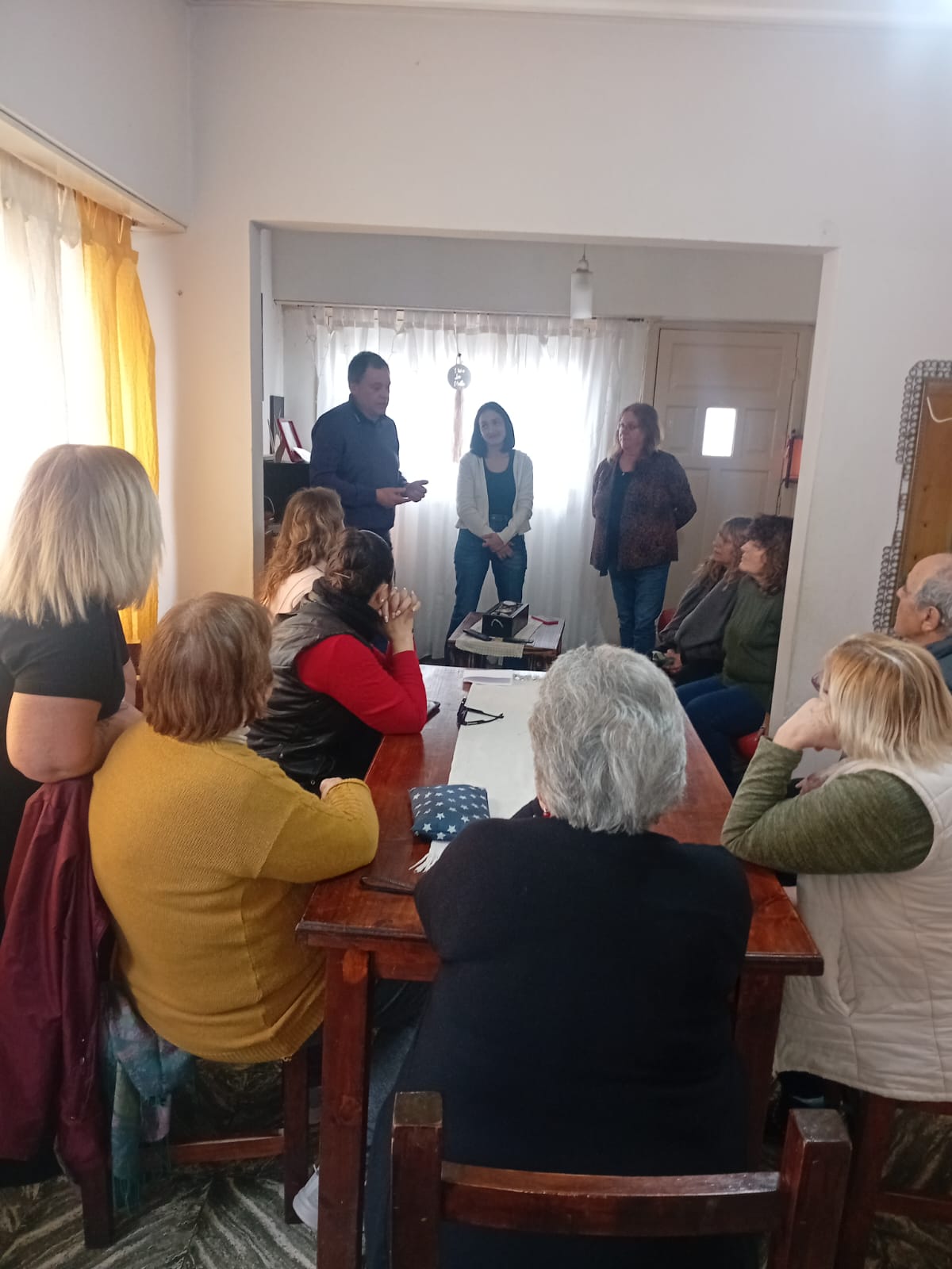 SOMOS NECOCHEA SE REUNIÓ CON VECINOS DE QUEQUÉN PREOCUPADOS POR LA INSEGURIDAD Y LAS FALENCIAS EN SALUD