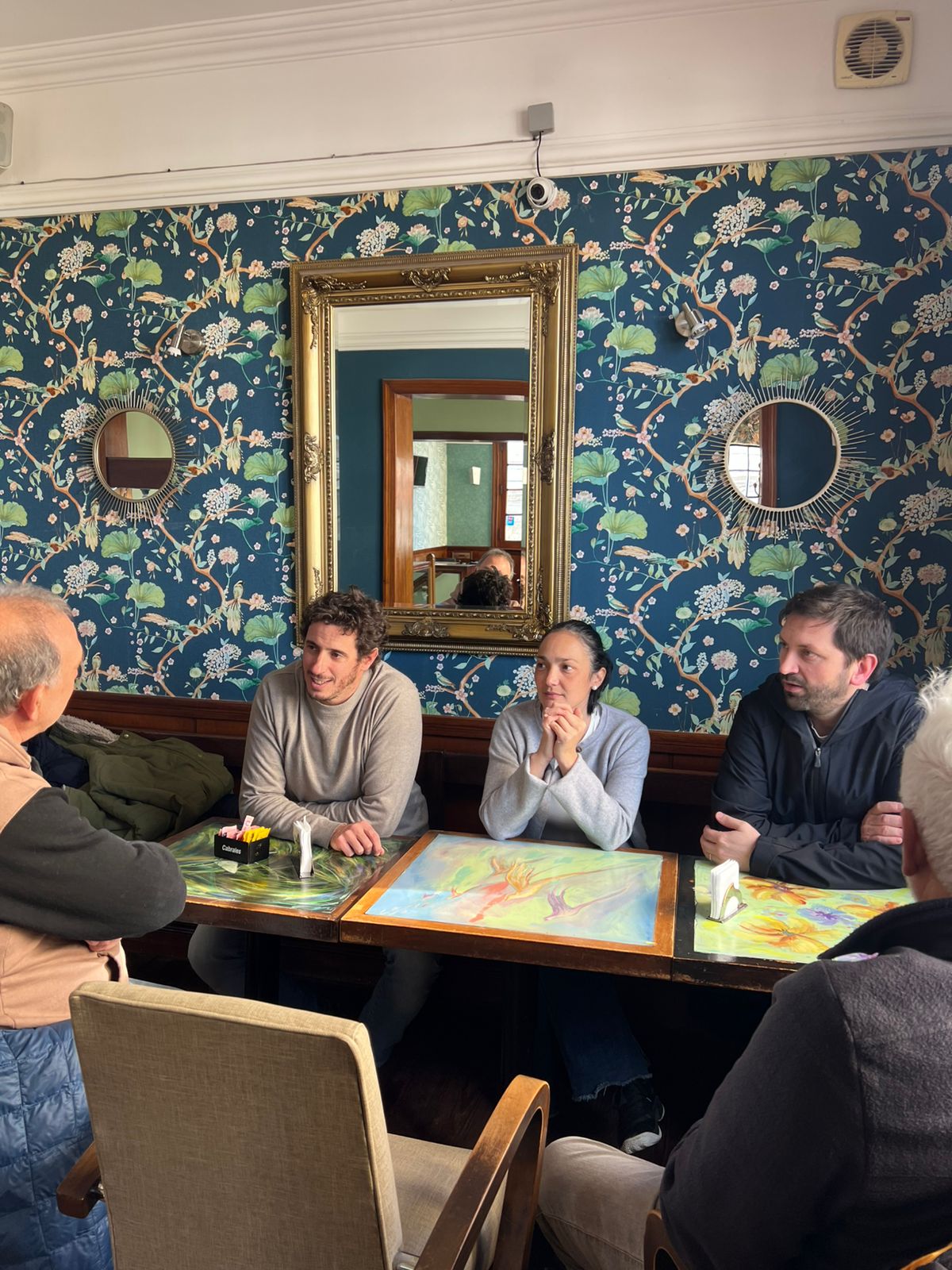 Graciana Maizzani y SOMOS Necochea recorrieron la ciudad junto al diputado nacional Pablo Juliano