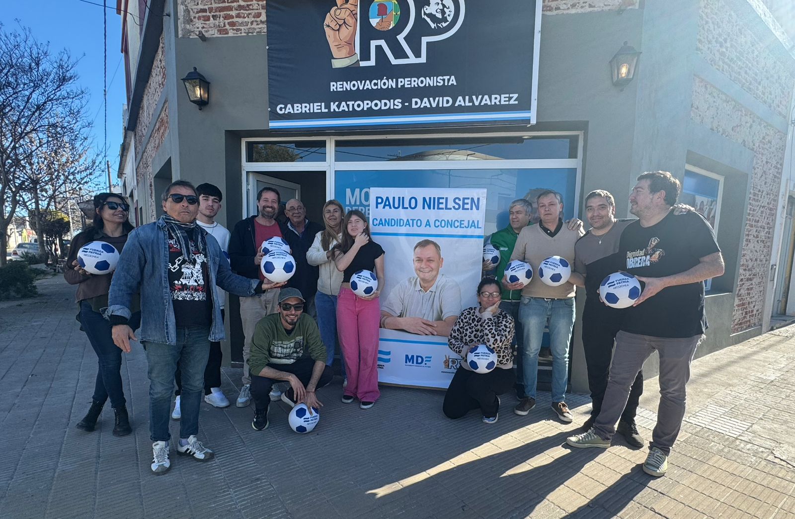 Paulo Nielsen, Fuerza Patria y un fuerte mensaje al electorado: “los únicos que vamos unidos somos nosotros porque los libertarios van divididos y el vecinalismo tiene dos listas”