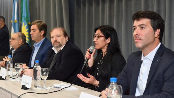 Andrea Cáceres abrió Encuentro Regional por los Derechos del Niño en Luján