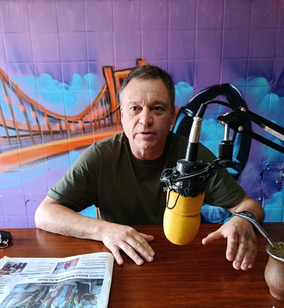 WALTER BRAVO: “FALTA UNA VERDADERA ALTERNATIVA DEMOCRÁTICA EN LA SOCIEDAD”