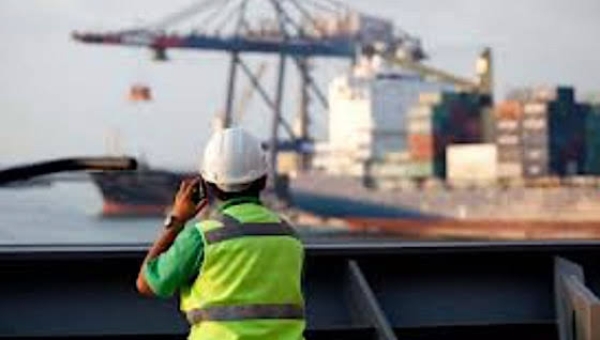 Puerto Quequén estableció la obligatoriedad de contratar serenos de buques para todas las embarcaciones