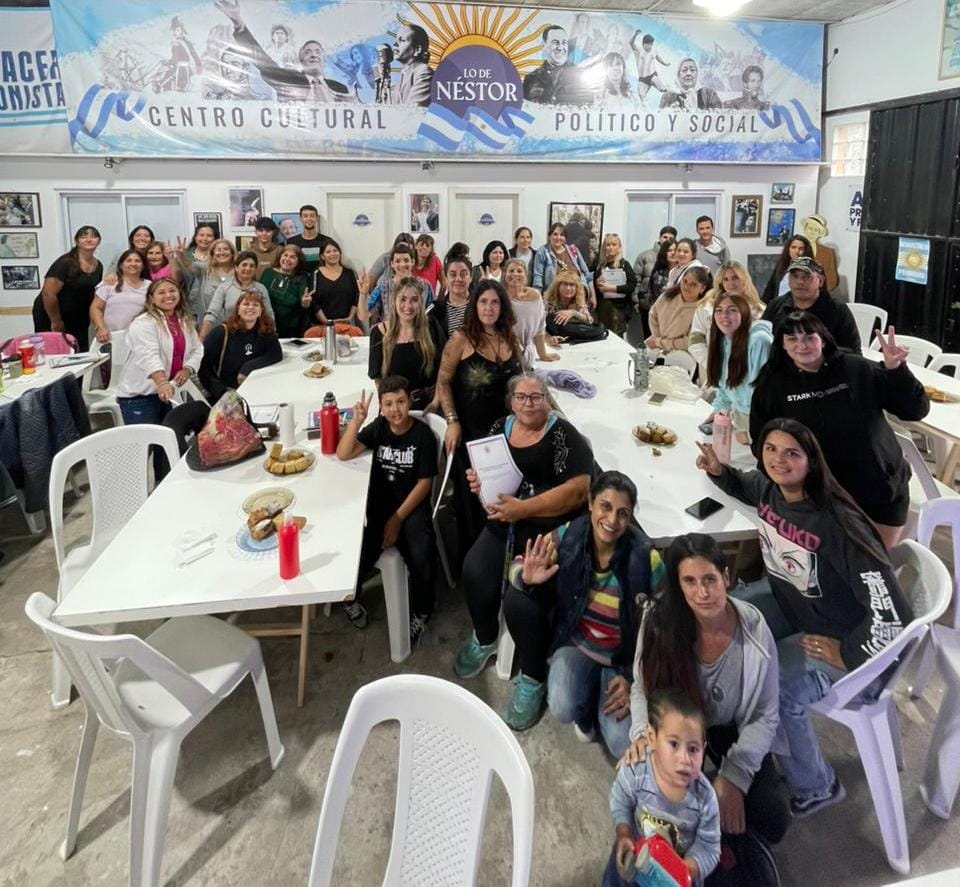 EXITOSO CURSO DE MANIPULACIÓN DE ALIMENTOS