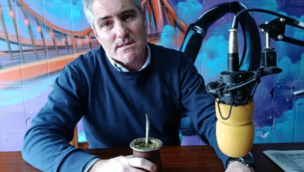 GONZALO DIEZ: “ESNAOLA JUNTA MUY POCAS ADHESIONES DENTRO DEL PARTIDO Y MENOS AUN EN LA SOCIEDAD”