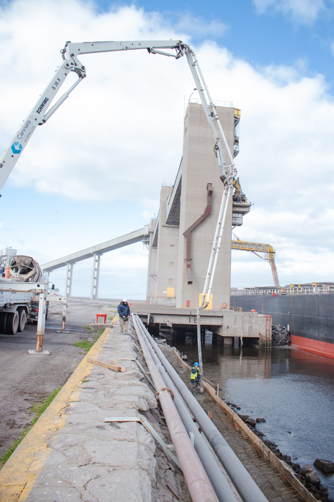 Puerto Quequén continua con una obra clave de infraestructura en sus muelles